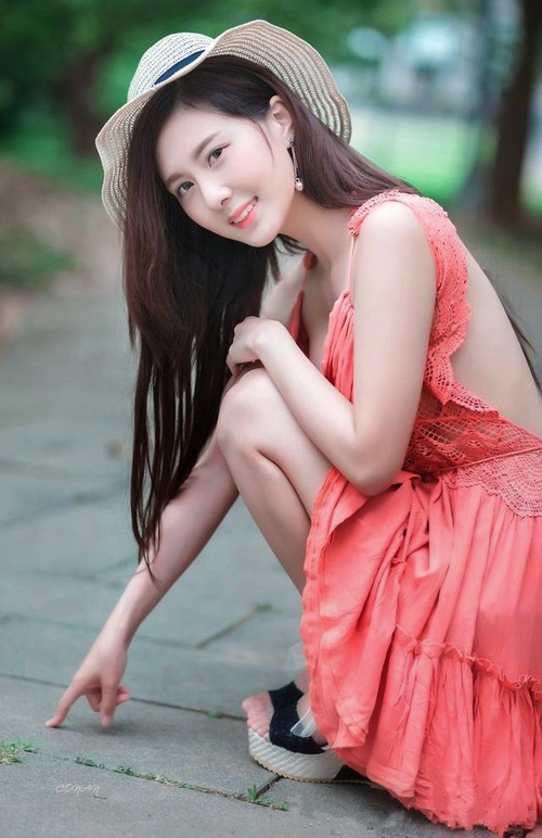 _赛事现场：粉丝疯狂欢呼，场面炸裂_，粉丝有多疯狂